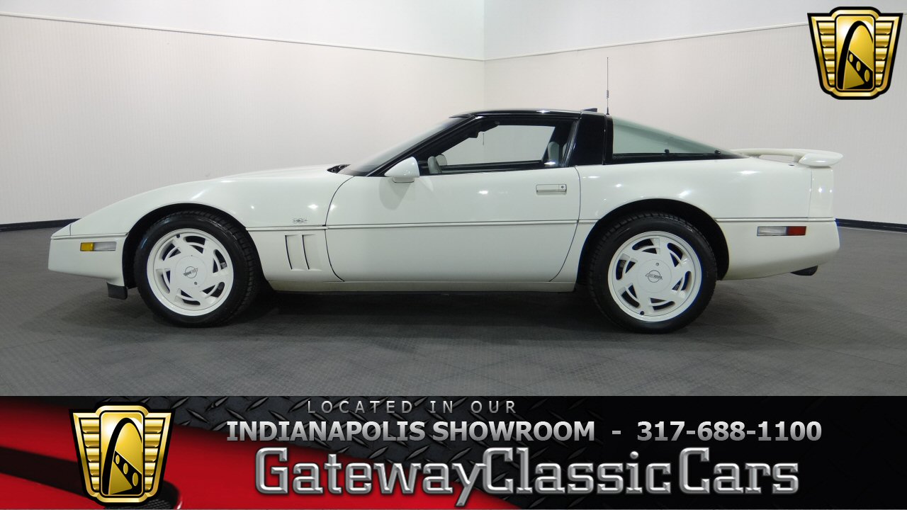 1988 Chevrolet Corvette 66745 Miles White 2DR 5.7L V8 TPI OHV 4-Speed Automatic 1988 Chevrolet Corvette