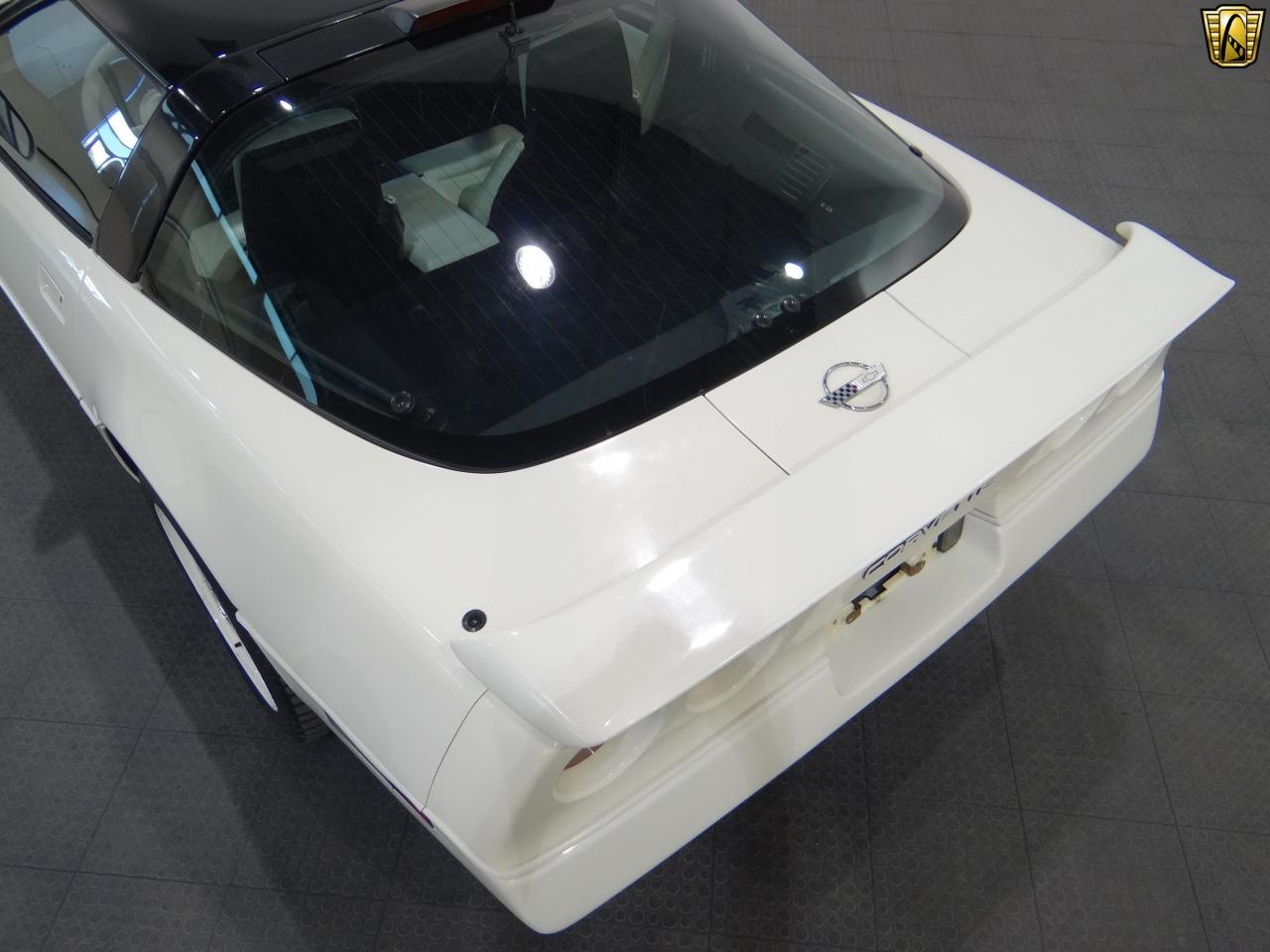 1988 Chevrolet Corvette - photo 3