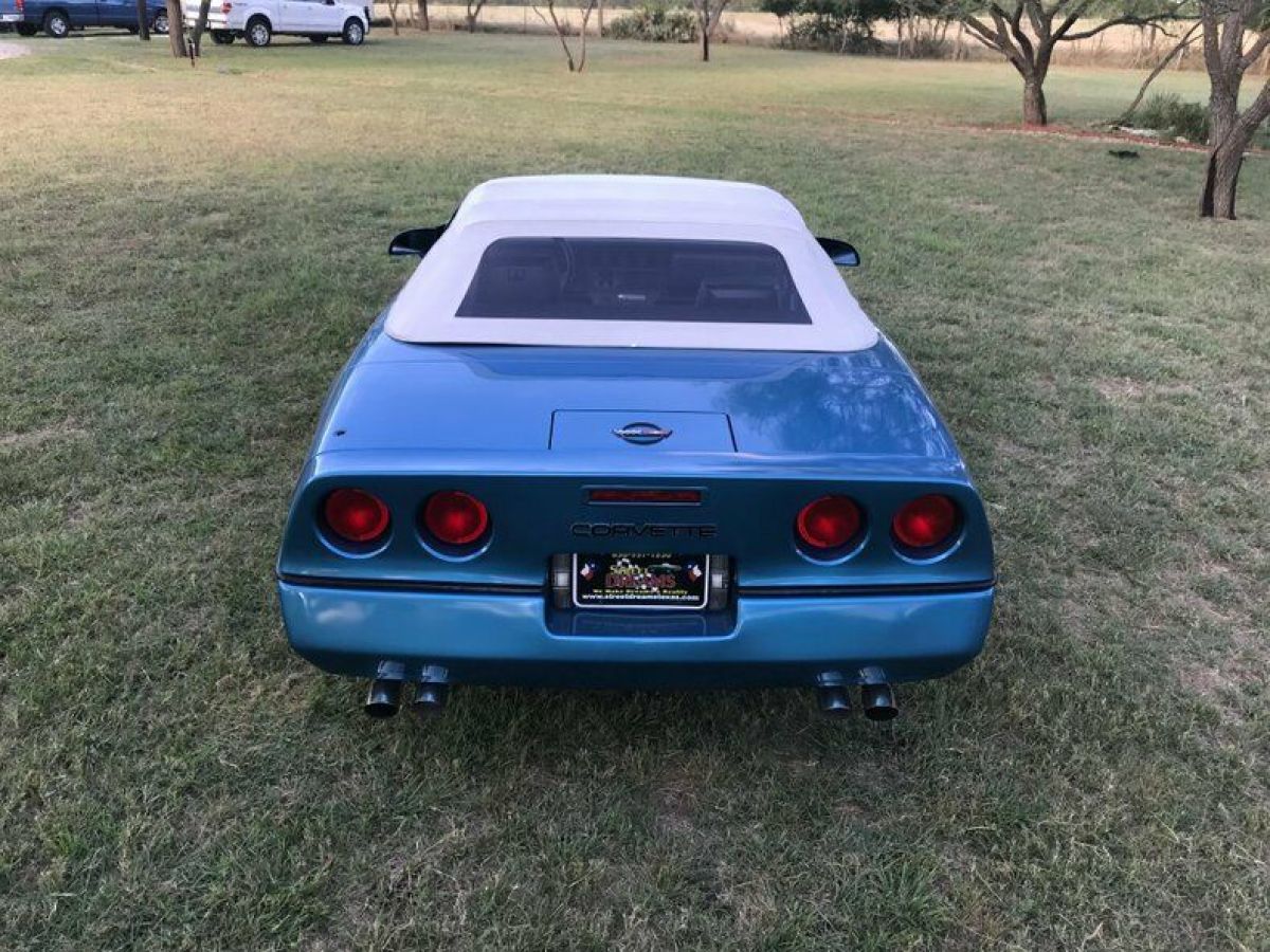1988 Chevrolet Corvette 7500 Mile Nassau Blue Convertible - photo 7
