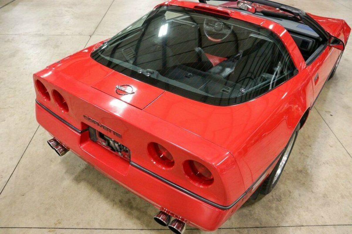 1988 Chevrolet Corvette - photo 11