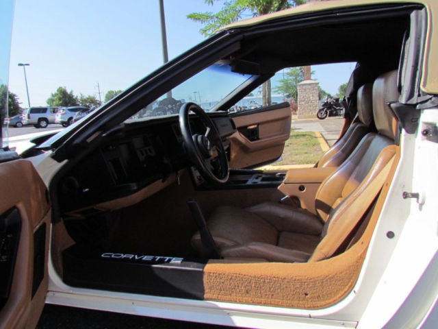 1988 Chevrolet Corvette CONVERTIBLE 4-SPEED MANUAL TRANSMISSION - photo 10