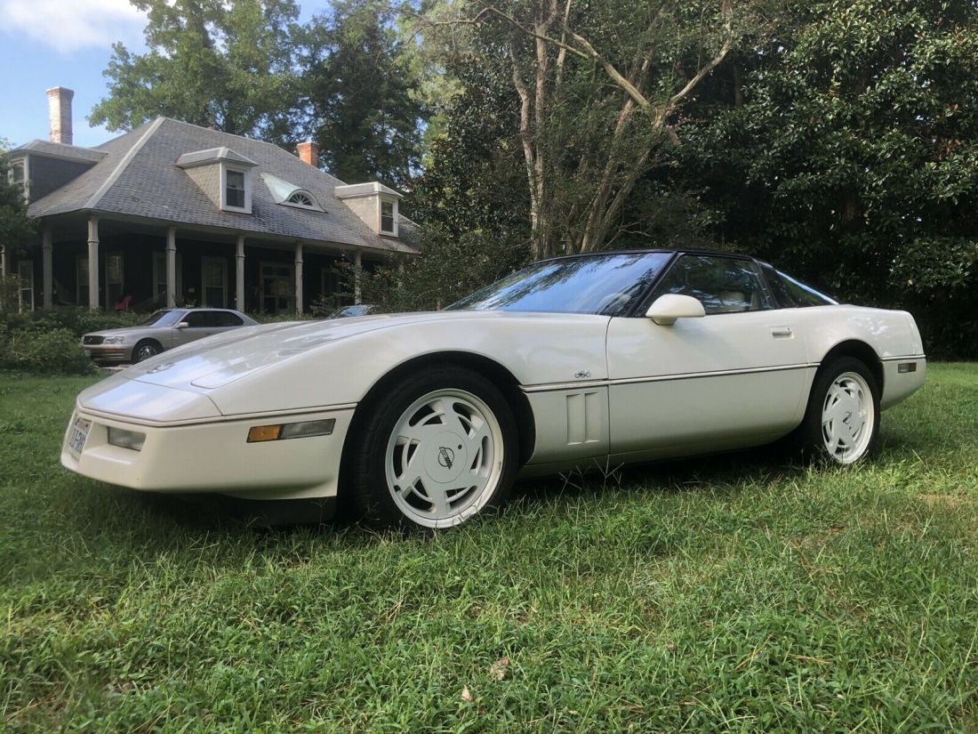 1988 Chevrolet Corvette - photo 2