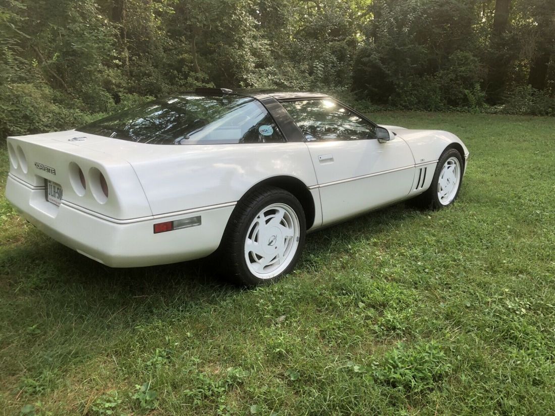 1988 Chevrolet Corvette - photo 4