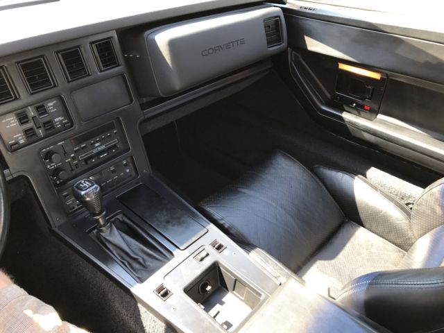 1988 Chevrolet Corvette - photo 12