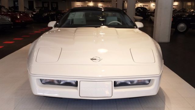 1988 Chevrolet Corvette White 35th Anniversary Leather - photo 3