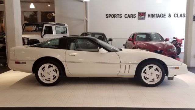 1988 Chevrolet Corvette White 35th Anniversary Leather - photo 5