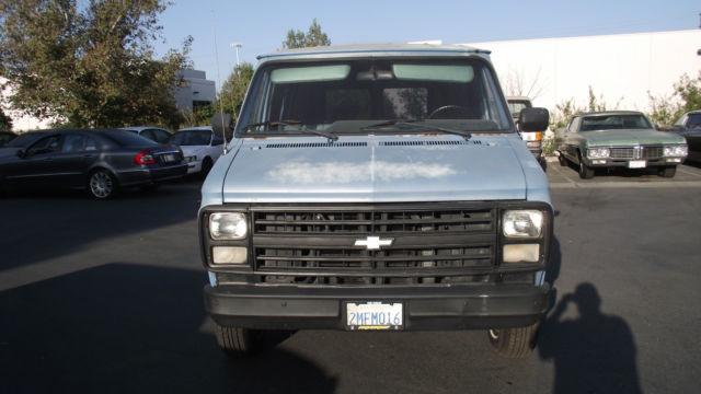 1988 Chevrolet Express Chevy Van Standard Cargo Van 3-Door - photo 2
