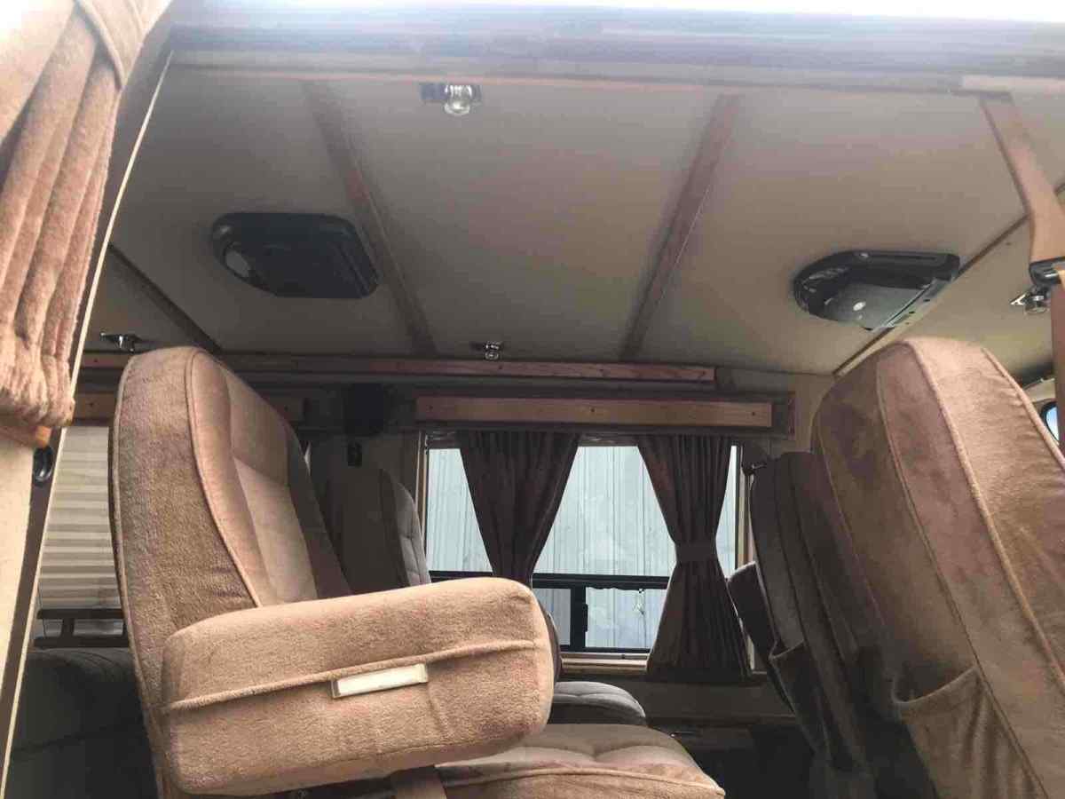 1988 Chevrolet G20 - photo 10
