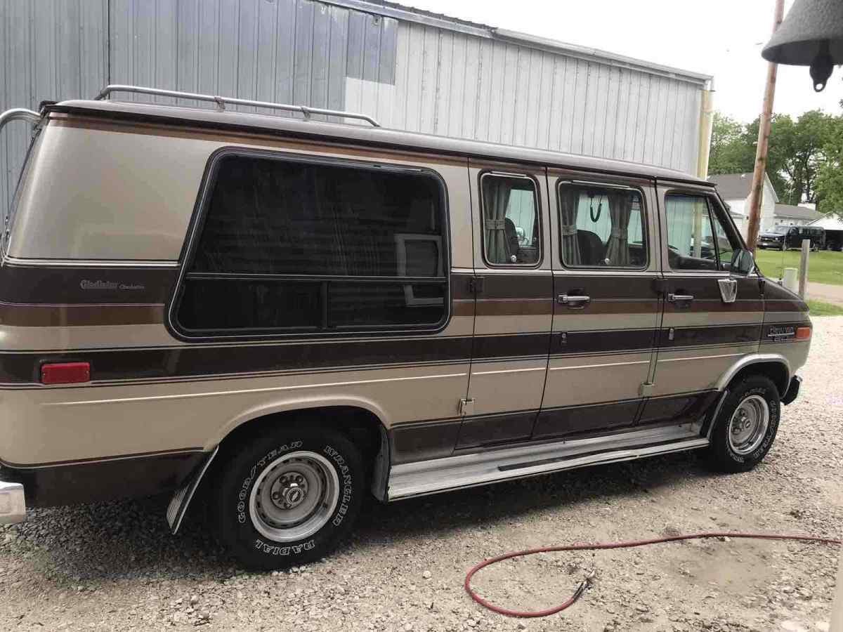 1988 Chevrolet G20 - photo 2