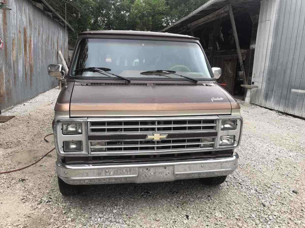 1988 Chevrolet G20 - photo 3
