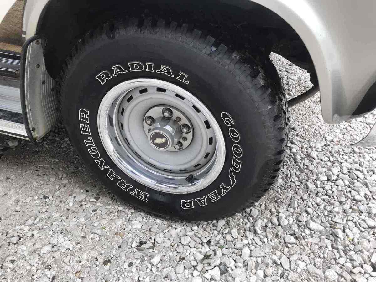 1988 Chevrolet G20 - photo 5