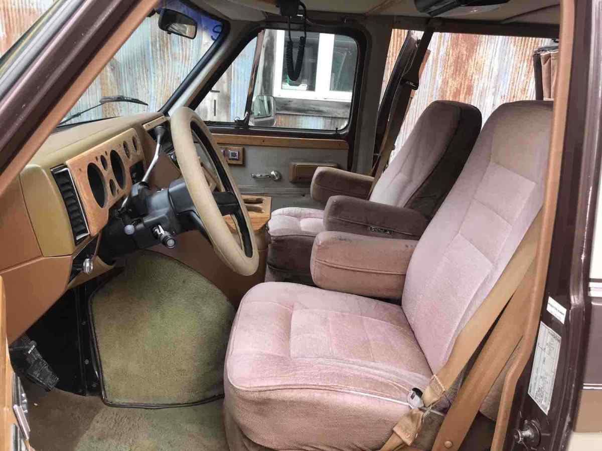 1988 Chevrolet G20 - photo 6
