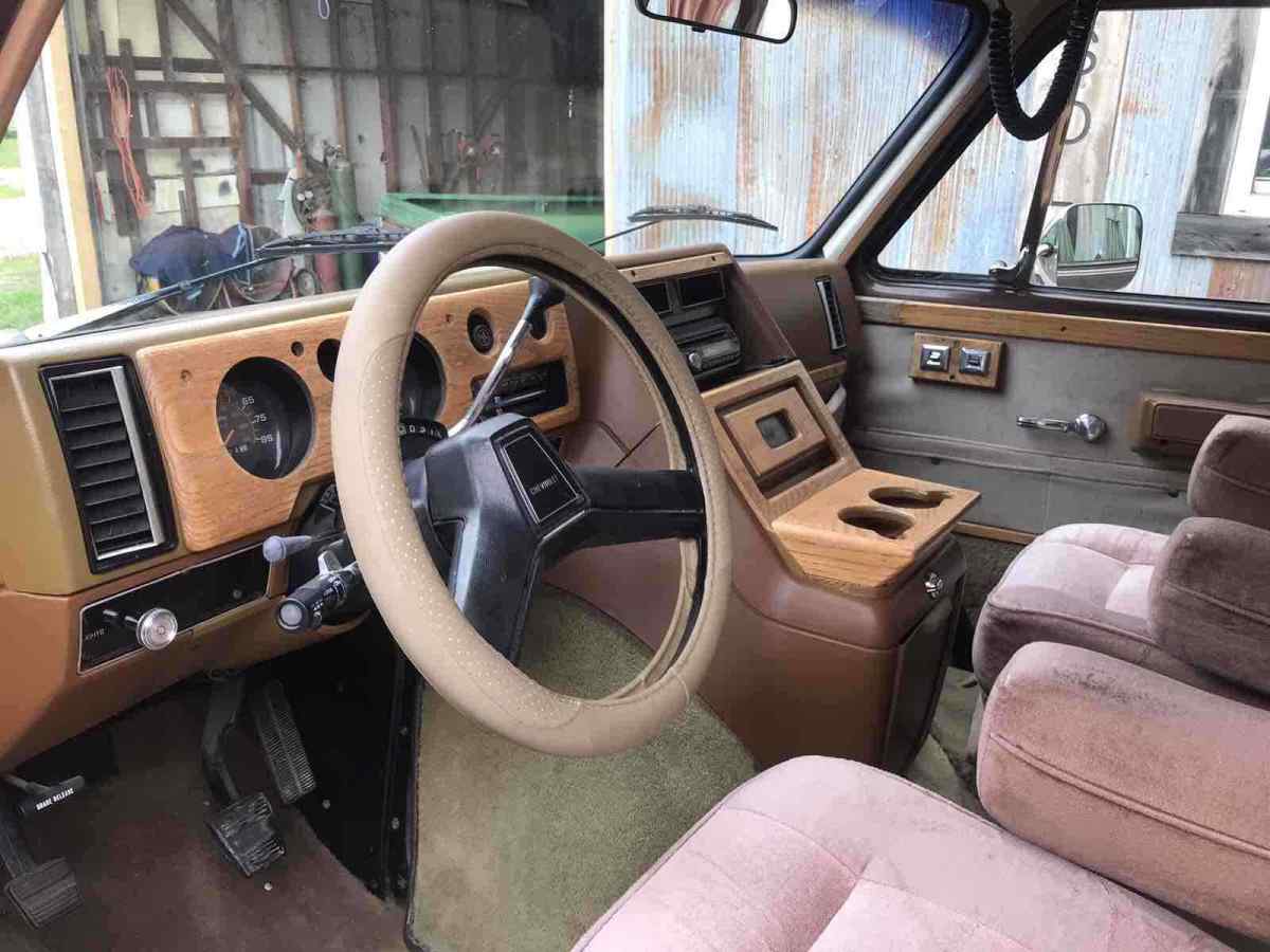 1988 Chevrolet G20 - photo 7