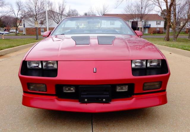 1988 Chevrolet Camaro IROC Z - photo 4