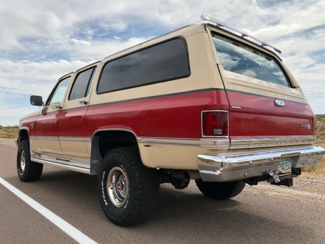 1988 Chevrolet Suburban Silverado V10 - photo 7