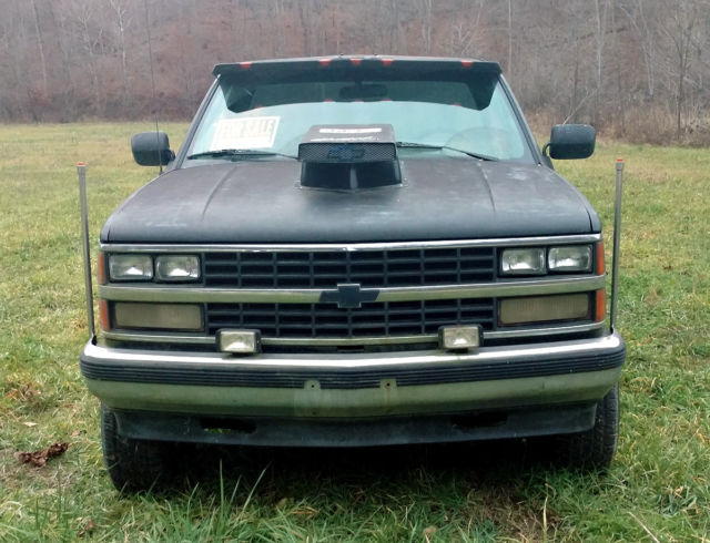 1988 Chevrolet C/K Pickup 1500 Silverado Standard Cab Pickup 2-Door - photo 3