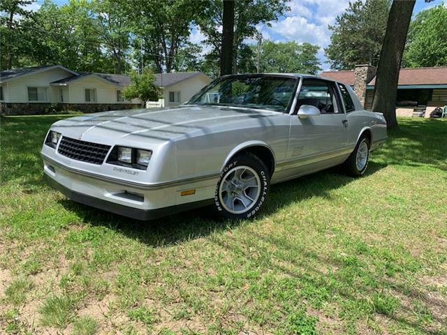 1988 Chevrolet Monte Carlo Sport SS Gray Pickup 8 Cylinder Engine 5.0L/305 Autom 1988 Chevrolet Monte Carlo Sport SS