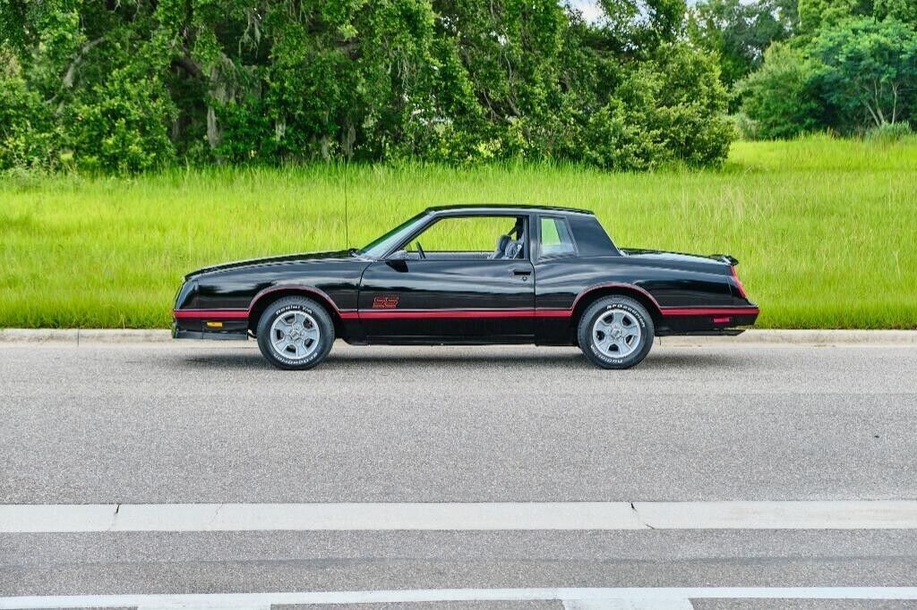 1988 Chevrolet Monte Carlo SS 8,327 Original Miles with AC - photo 2