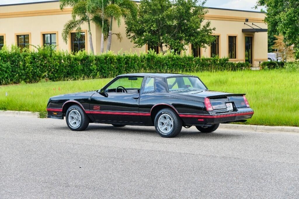 1988 Chevrolet Monte Carlo SS 8,327 Original Miles with AC - photo 4