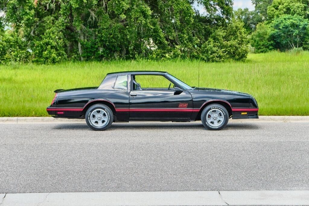 1988 Chevrolet Monte Carlo SS 8,327 Original Miles with AC - photo 7