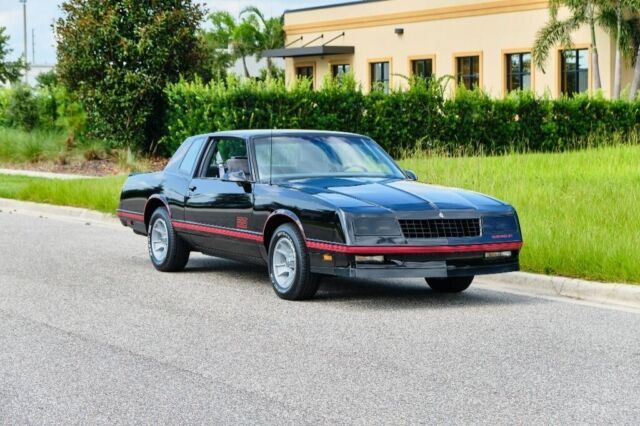 1988 Chevrolet Monte Carlo SS 8,327 Original Miles with AC Super Sport - photo 8