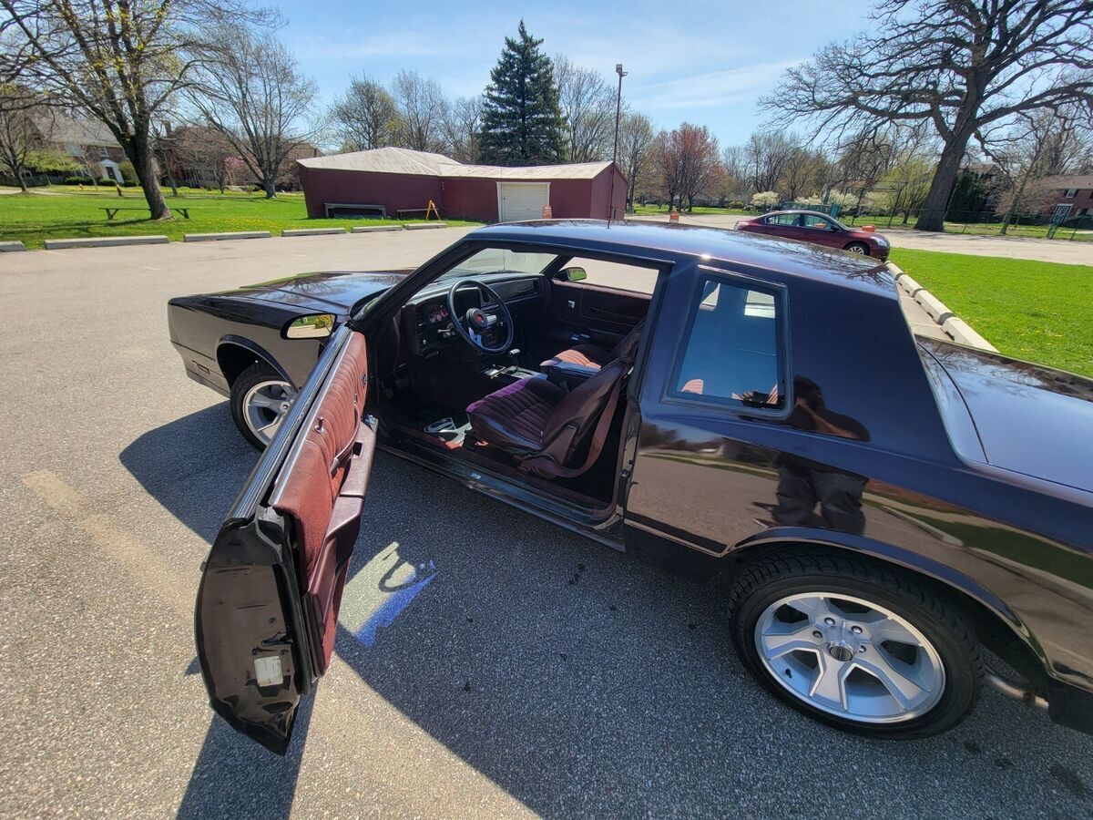 1988 Chevrolet Monte Carlo - photo 2