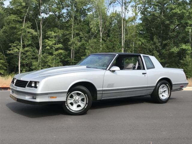 1988 Chevrolet Monte Carlo SS, T-Tops, Silver, Low Miles, XClean, Rare 1988 Chevrolet Monte Carlo SS