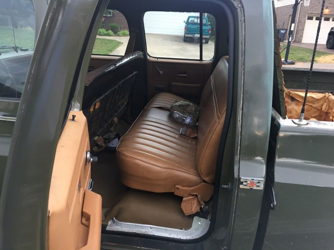 1988 Chevrolet R20 - photo 11