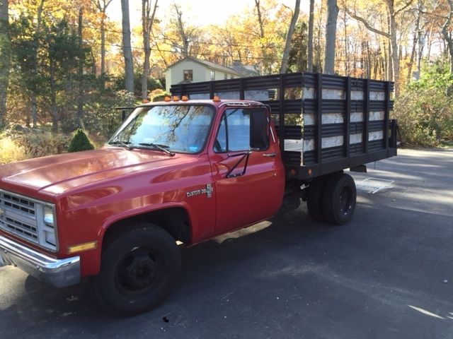 1988 Chevrolet R30 Custom Deluxe Rack Dump, dual rear wheel 1988 Chevrolet Other Pickups Custom Deluxe Cab & Chassis 2-Door