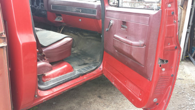 1988 Chevrolet Other Pickups Custom Deluxe Cab & Chassis 2-Door - photo 4