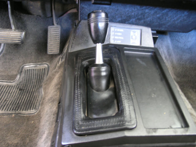 1988 Chevrolet S-10 Tahoe - photo 9
