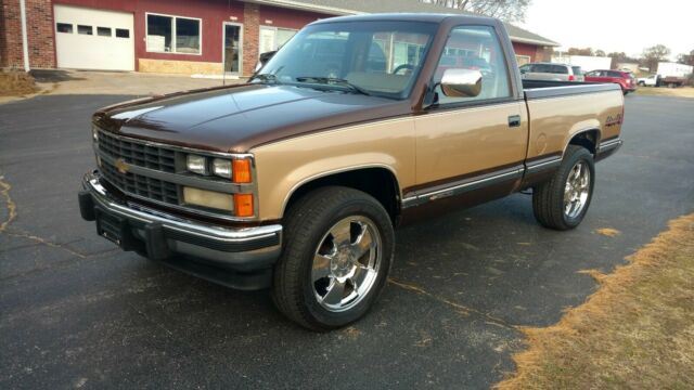 1988 CHEVROLET SILVERADO 1500 REGULAR CAB SHORT BED 4x4 (1)OWNER TRUCK 5.7V8 1988 Chevrolet C/K Pickup 1500 Silverado 1500