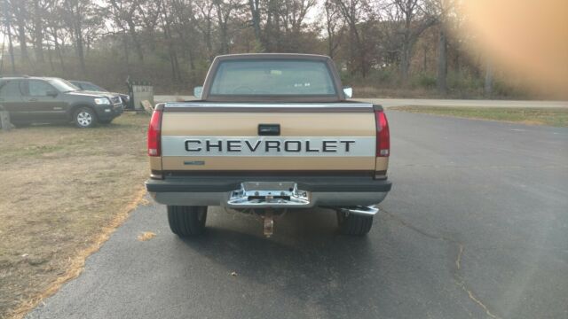 1988 Chevrolet C/K Pickup 1500 Silverado 1500 - photo 4