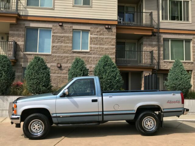 1988 Chevrolet Silverado 2500 4x4 Super Low Miles 48k 100% Rust Free WORLDWIDE 1988 Chevrolet C/K Pickup 2500 Silverado