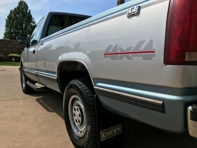 1988 Chevrolet C/K Pickup 2500 Silverado - photo 4