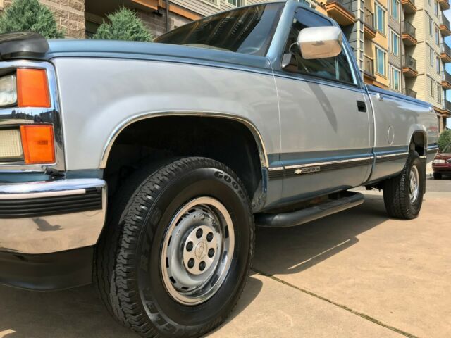 1988 Chevrolet C/K Pickup 2500 Silverado - photo 6