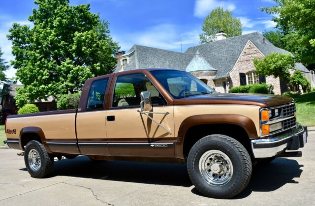 1988 Chevrolet C/K Pickup 3500 Silverado - photo 10