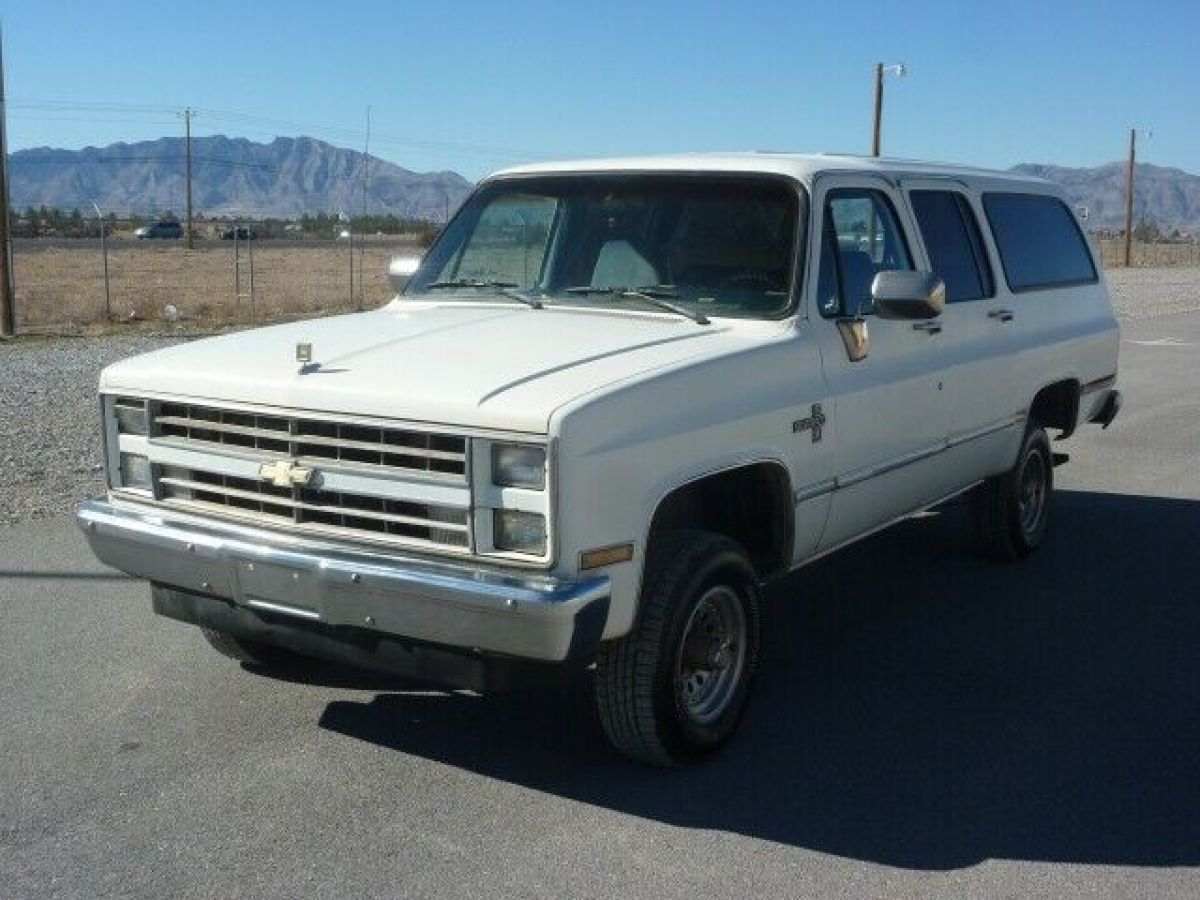 1988 CHEVROLET SUBURBAN 1500 4X4 VERY NICE ALL ORI 1988 Chevrolet Suburban