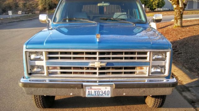 1988 Chevrolet Suburban Silverado - photo 11