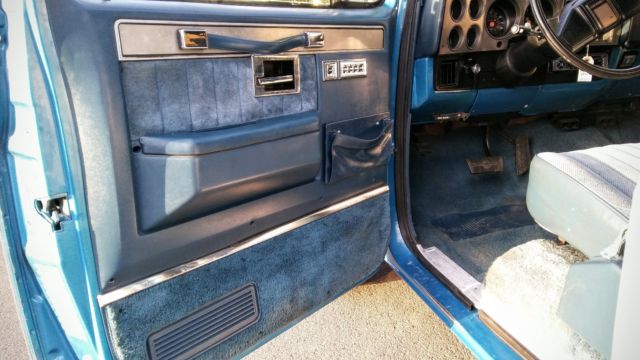 1988 Chevrolet Suburban Silverado - photo 13