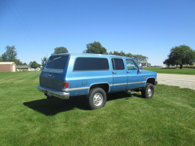 1988 Chevrolet Suburban Silverado 20 - photo 2