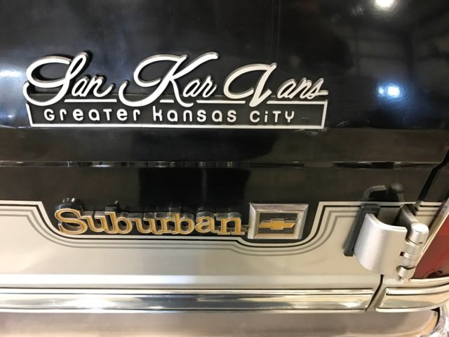 1988 Chevrolet Suburban San Kar Vans Custom - photo 3
