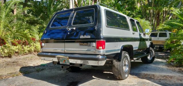1988 Chevrolet Suburban V8 - photo 3