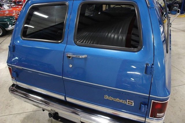 1988 Chevrolet Suburban R20 - photo 11