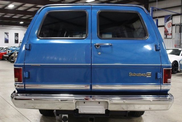1988 Chevrolet Suburban R20 - photo 5