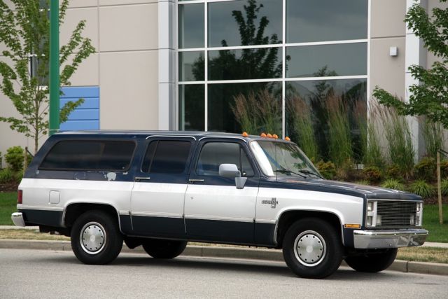 1988 Chevrolet Suburban SILVERADO 20 - photo 12