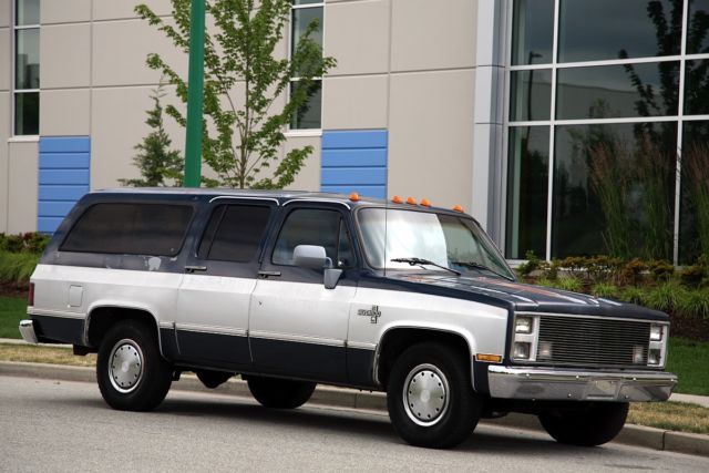 1988 Chevrolet Suburban SILVERADO 20 - photo 13