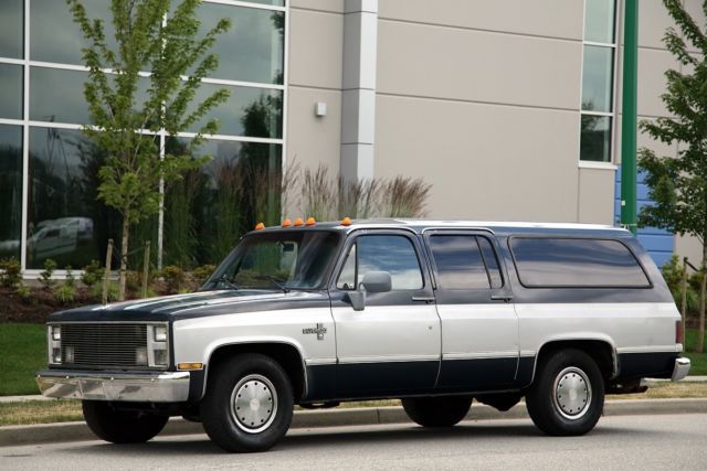 1988 Chevrolet Suburban SILVERADO 20 - photo 3
