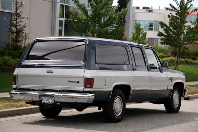 1988 Chevrolet Suburban SILVERADO 20 - photo 9