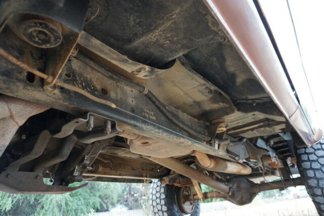 1988 Chevrolet Suburban Silverado 20 - photo 11